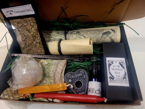 Witches Scrying Collection Box